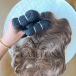 Cabelo Telado/Tecido Morena Iluminada-T1B/108 Ondulado Fibra Russa 60cm 200g - Imagem 5